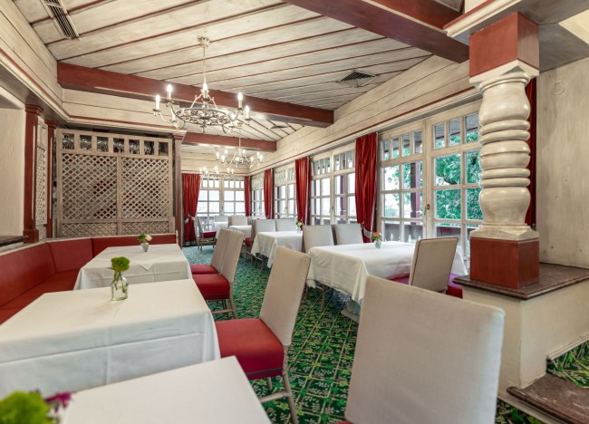 Gemütlich eingerichtete Stube im Schlössl