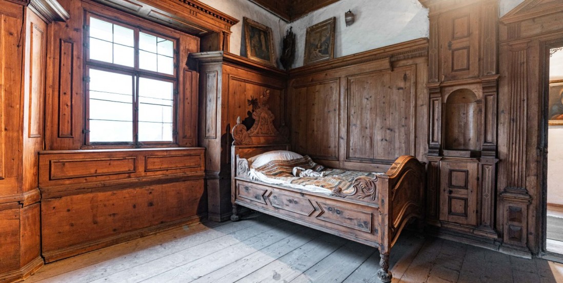 Altes Bett im Weitmoser